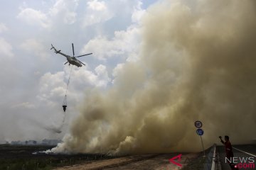 5 helikopter pembom air atasi karhutla di Sumsel