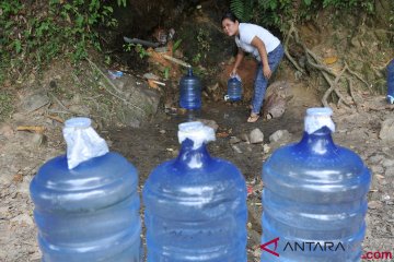 Kesulitan Air Bersih Akibat Pencemaran Tambang Emas Ilegal