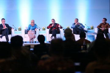 Batik jadi busana resmi Pertemuan IMF-Bank Dunia