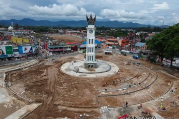 Revitalisasi Kawasan Jam Gadang Bukittingi