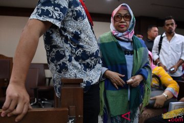 Sidang Tuntutan Fatmawati Faqih