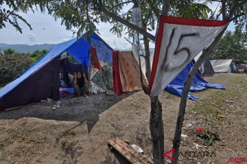 Pengungsi Jonoge masih bertahan di tenda