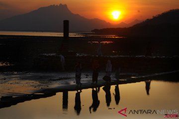 Pantai Utama Raya Situbondo