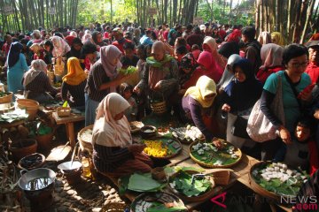 Pasar Papringan Ngadiprono