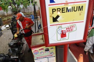 Dinilai berkualitas rendah, Premium harusnya dilarang di Jakarta