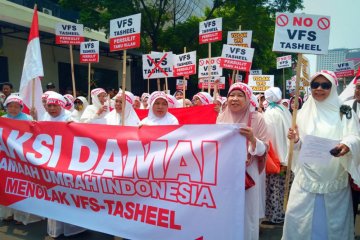Calon jemaah umroh-haji Indonesia tolak VFS Tasheel