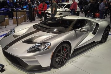 Kebocoran hidrolik picu kebakaran, Ford "recall" GT supercar