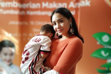 Cara Nagita Slavina atasi masalah makan Rafathar