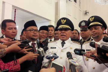 Gubernur Kaltim lanjutkan proyek kereta api Borneo