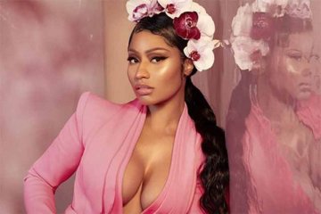 Nicki Minaj rilis merchandise bertuliskan ledekan untuk Cardi B