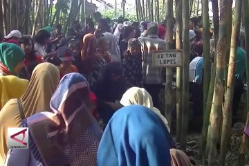 Pasar Papringan tingkatkan perekonomian desa