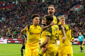 Dortmund hancurkan Atletico 4-0 untuk puncaki klasemen Grup A