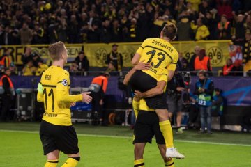 Hasil dan klasemen Grup A, empat gol antar Dortmund ke puncak