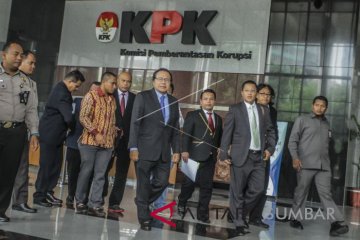 RIZAL RAMLI LAPORKAN KORUPSI IMPOR PANGAN