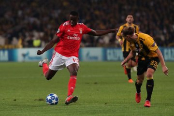 Benfica menang dramatis 3-2 atas AEK