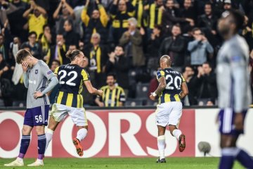 Fenerbahce atasi Anderlecht 2-0 dan perbesar peluang lolos ke 32 besar