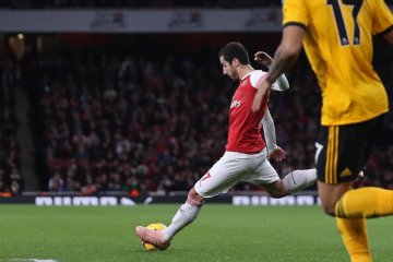 Mkhitaryan selamatkan catatan tak terkalahkan Arsenal