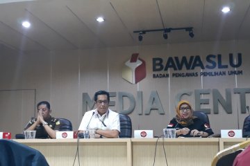 Laporan soal iklan Jokowi-Ma'ruf di media cetak dihentikan Bawaslu