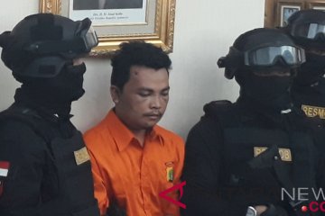 Polisi akan periksa kejiwaan pembunuh keluarga Diperum