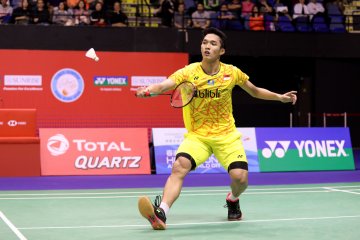 Jonatan takluk dari Momota di Hong Kong