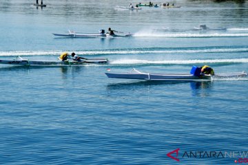 Lanal Mamuju gelar lomba perahu katinting