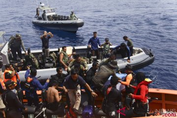 Cerah berawan hingga hujan ringan di Tanjung Karawang