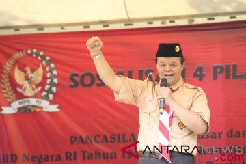 Hidayat Nur Wahid ajak santri pramuka amalkan Pancasila