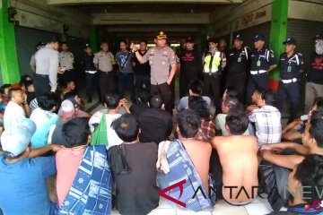 Polisi tetapkan  dua tersangka tawuran pelajar Kembangan