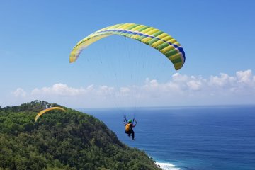 Malang tuan rumah grand final kejuaraan paragliding Kemenpora