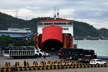 Mewujudkan pelabuhan penyeberangan yang modern (2)