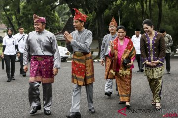 Ibu Negara Iriana diangkat menjadi Ratu Indoman Komering