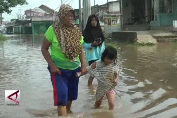 Potensi banjir & longsor di Jabar capai 68 persen