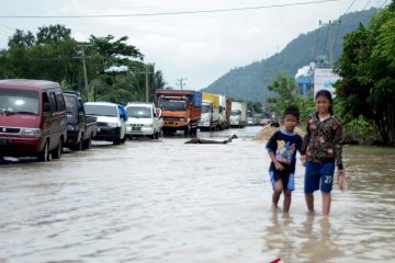 Jalinsum Tarahan sudah bisa dilalui kendaraan