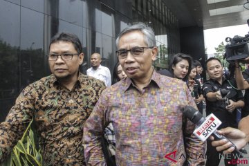 KPK Periksa Wimboh Santoso