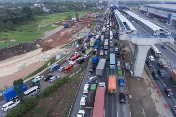 Pengusaha truk tidak rugi signifikan akibat larangan lintas Tol Jakarta-Cikampek