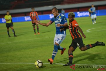 Persib Imbang Lawan Perseru