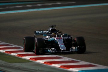 Hamilton tutup seri pamungkas F1 dengan kemenangan
