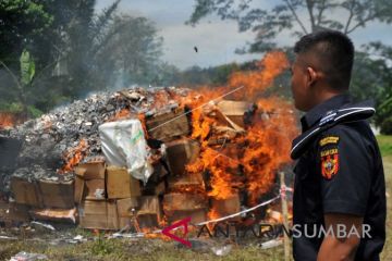 PEMUSNAHAN ROKOK ILEGAL