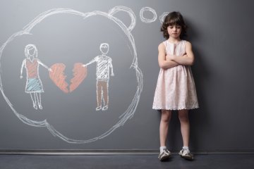 Jika bercerai, orangtua harus minta maaf pada anak