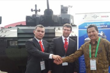 Pindad bersama CSG kenalkan panser terbaru