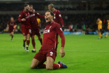 Van Dijk: cetak gol cuma bonus, fokus utama menang