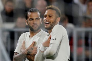 Soccer Football - Ligue 1 - Bordeaux vs Paris St Germain