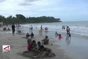 Sempat lesu, wisata Anyer kini kembali ramai