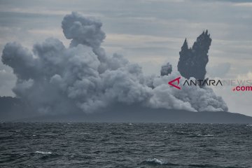 Hoaks, Status Gunung Anak Krakatau level IV