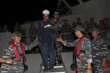 Evakuasi Korban Selamat Tsunami Selat Sunda