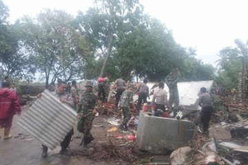 Korban tsunami berdatangan di RSUD Bob Bazar