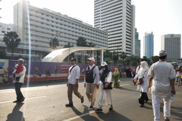 Kumandangkan Shalawat Nabi, peserta Reuni 212 terus berdatangan ke Monas