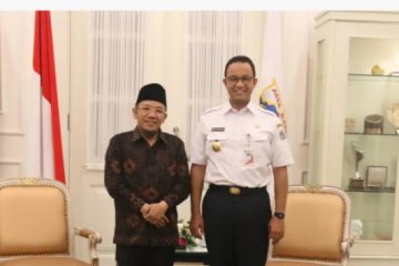 Anies serahkan bantuan Rp33,6 miliar untuk Lombok