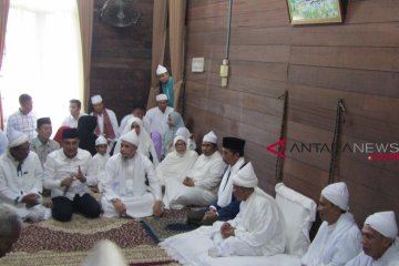 Jokowi silaturahmi ke kediaman Tuan Guru Babussalam
