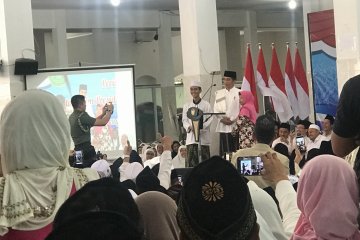 Jokowi tak mau bagikan sepeda di Pesantren Darul 'Ulum Jombang